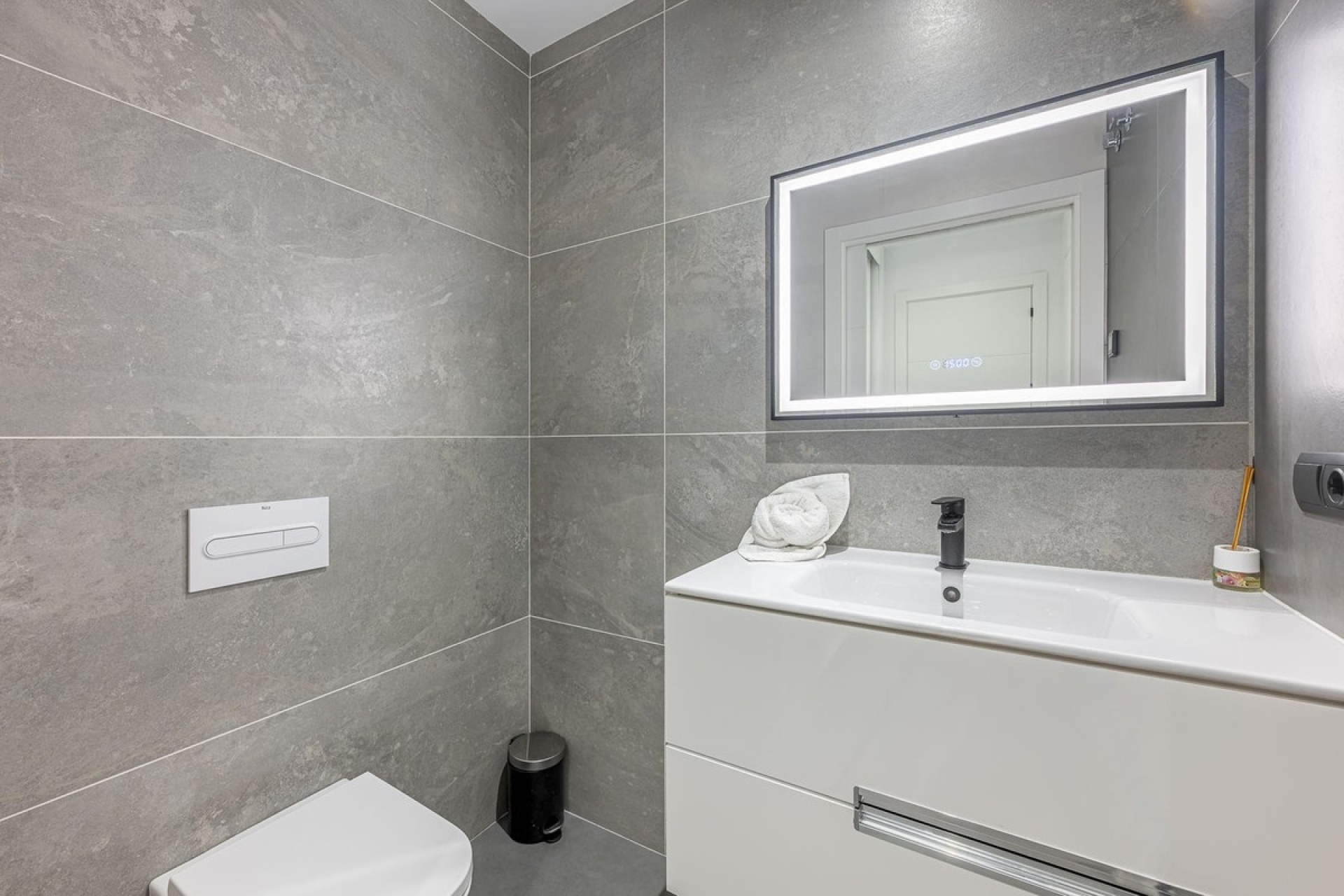 Resale - Villa - Estepona - Valle Romano