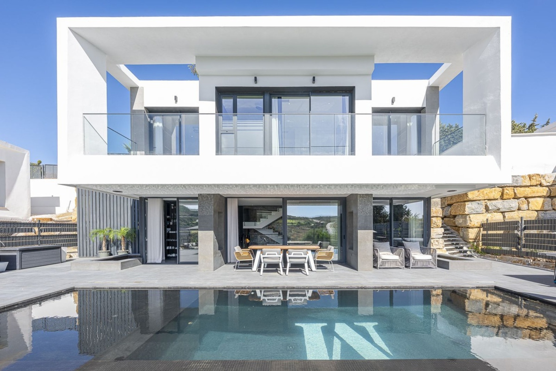 Resale - Villa - Estepona - Valle Romano