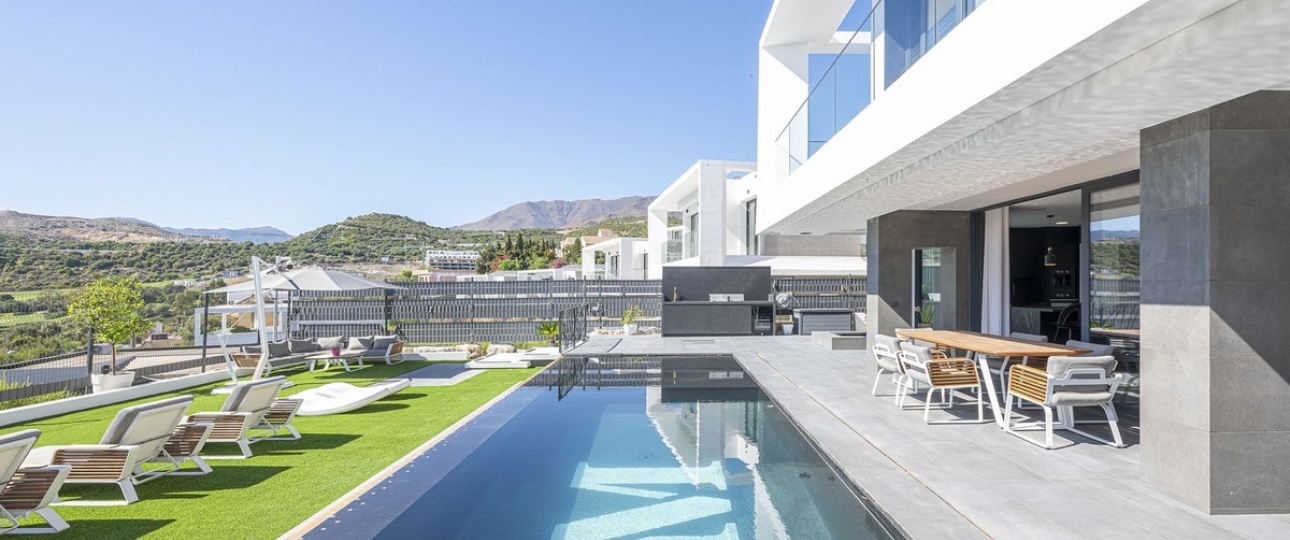 Resale - Villa - Estepona - Valle Romano
