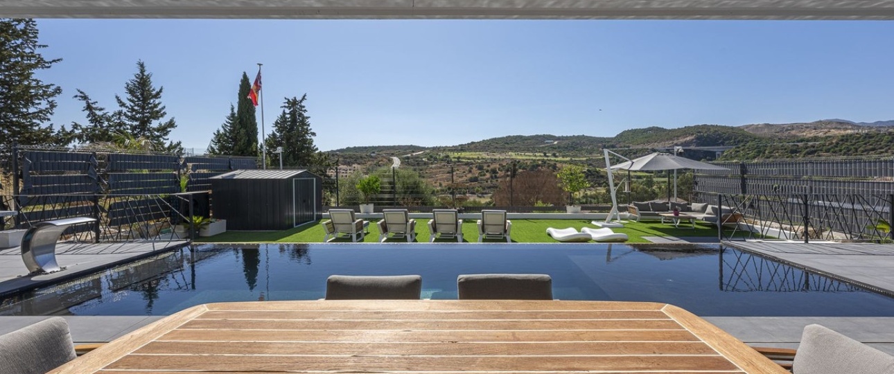 Resale - Villa - Estepona - Valle Romano