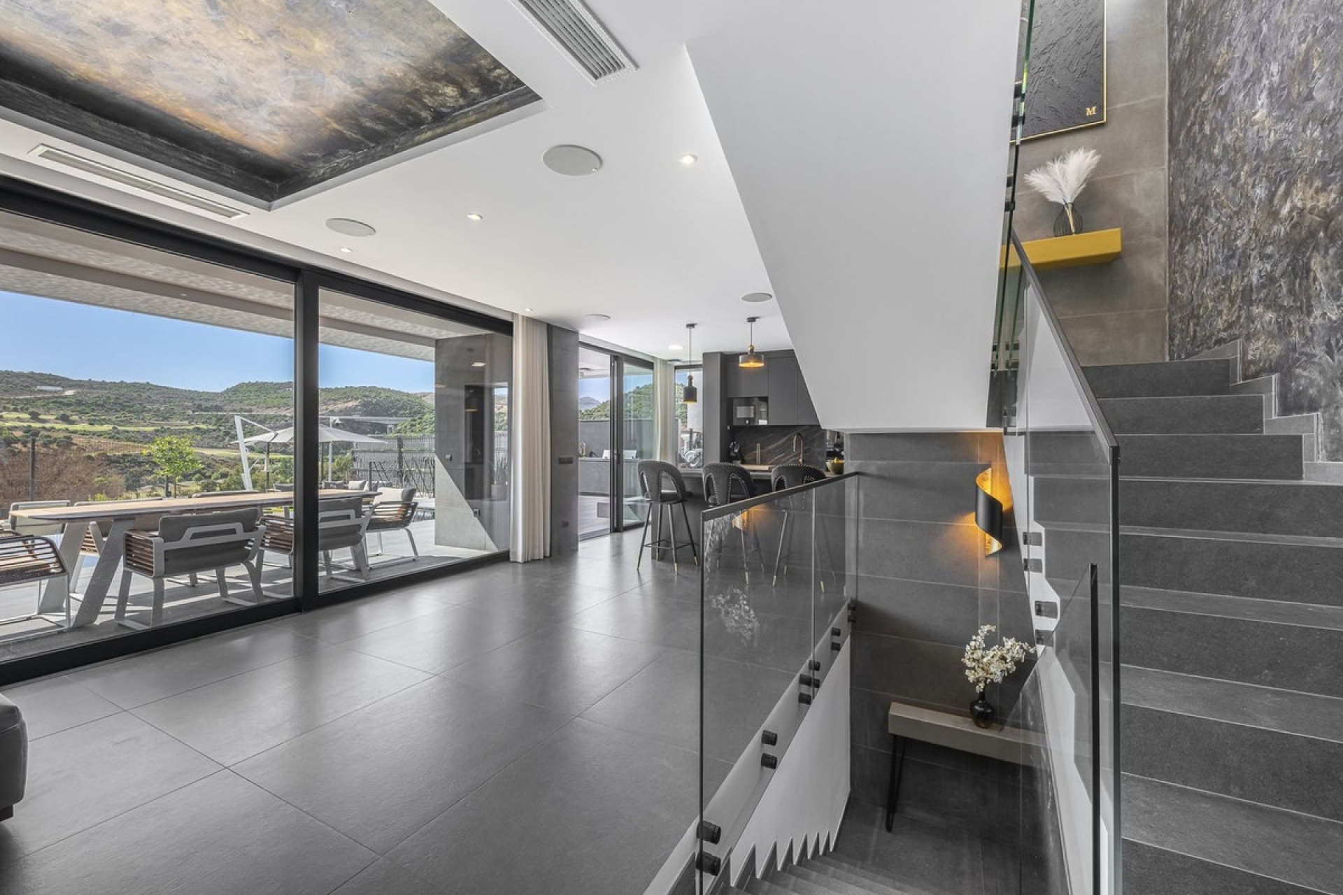 Resale - Villa - Estepona - Valle Romano