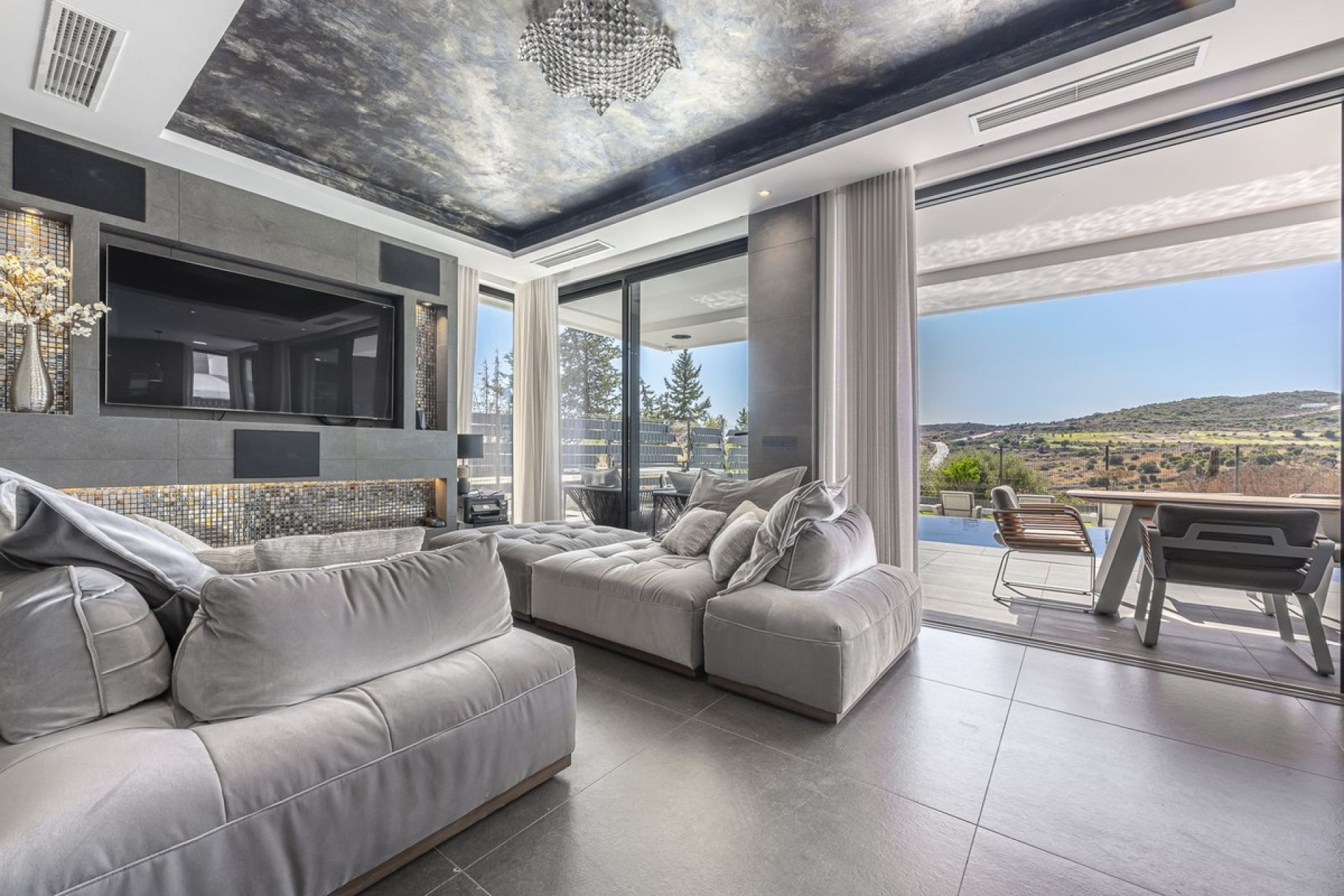 Resale - Villa - Estepona - Valle Romano