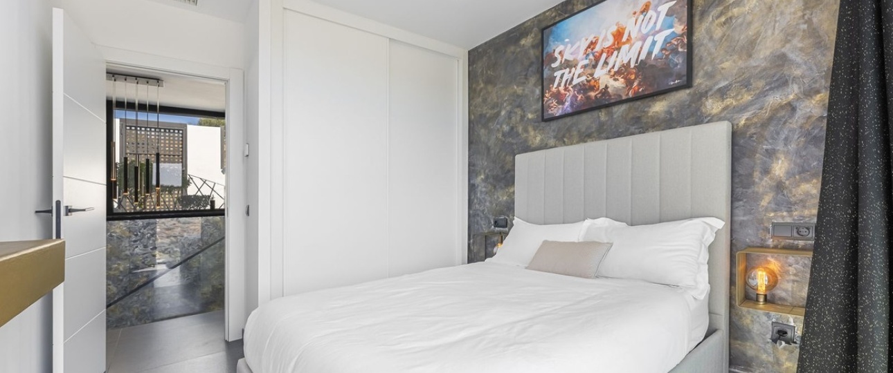 Resale - Villa - Estepona - Valle Romano
