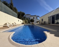 Resale - Villa - Estepona - Valle Romano