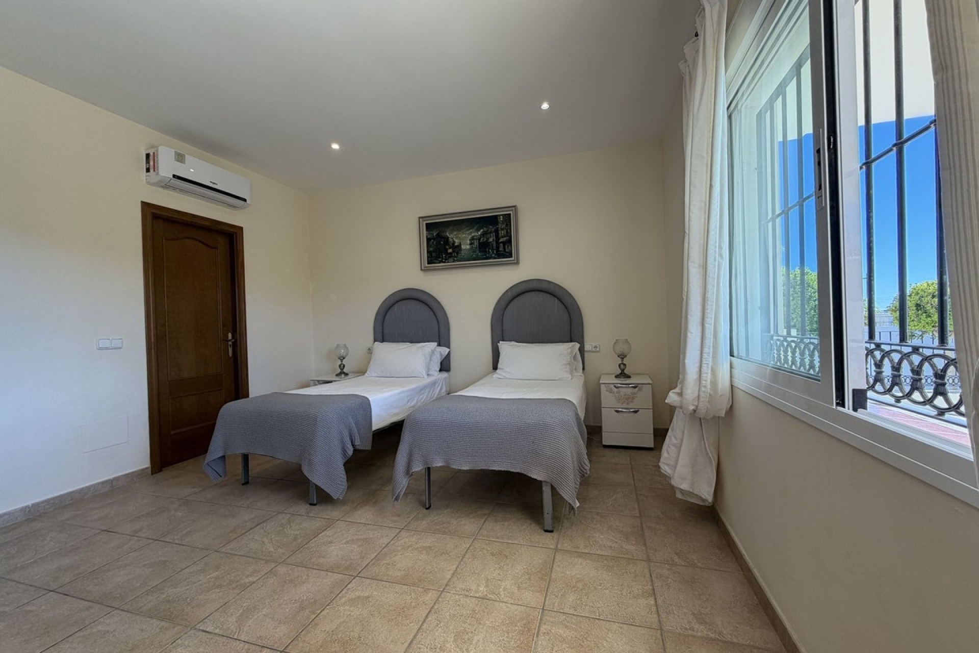 Resale - Villa - Estepona - Valle Romano
