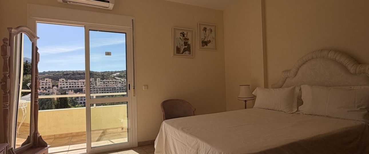 Resale - Villa - Estepona - Valle Romano