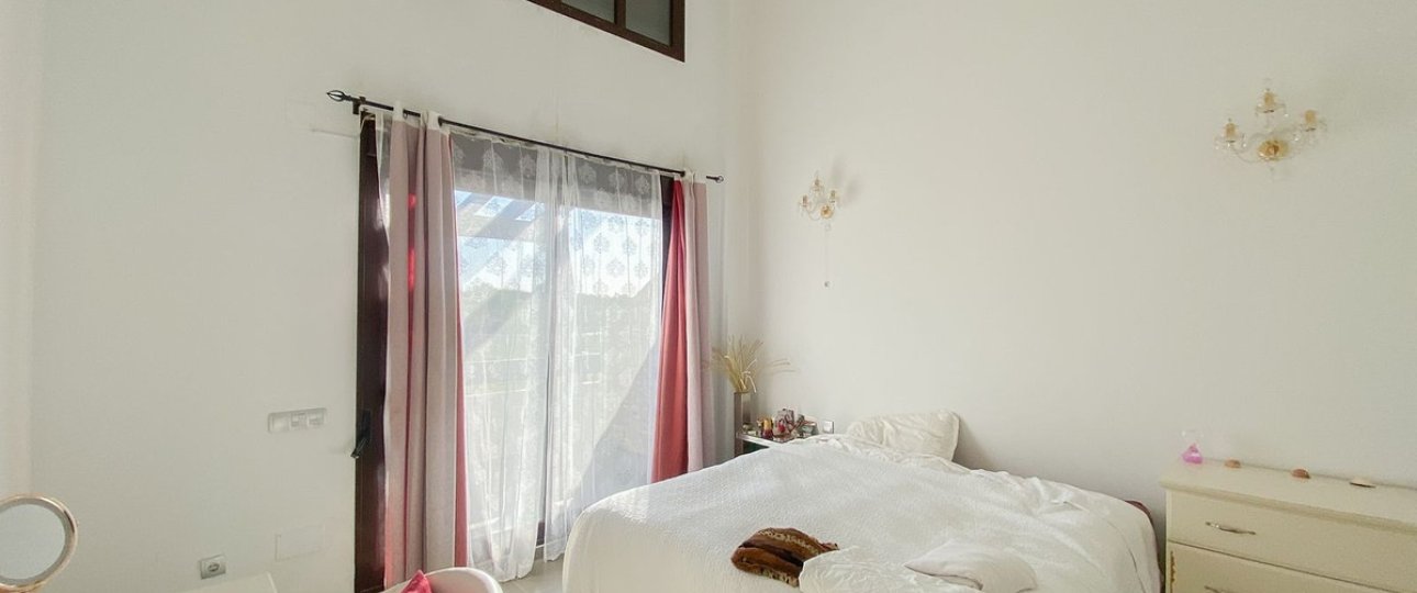 Resale - Villa - Estepona - Valle Romano