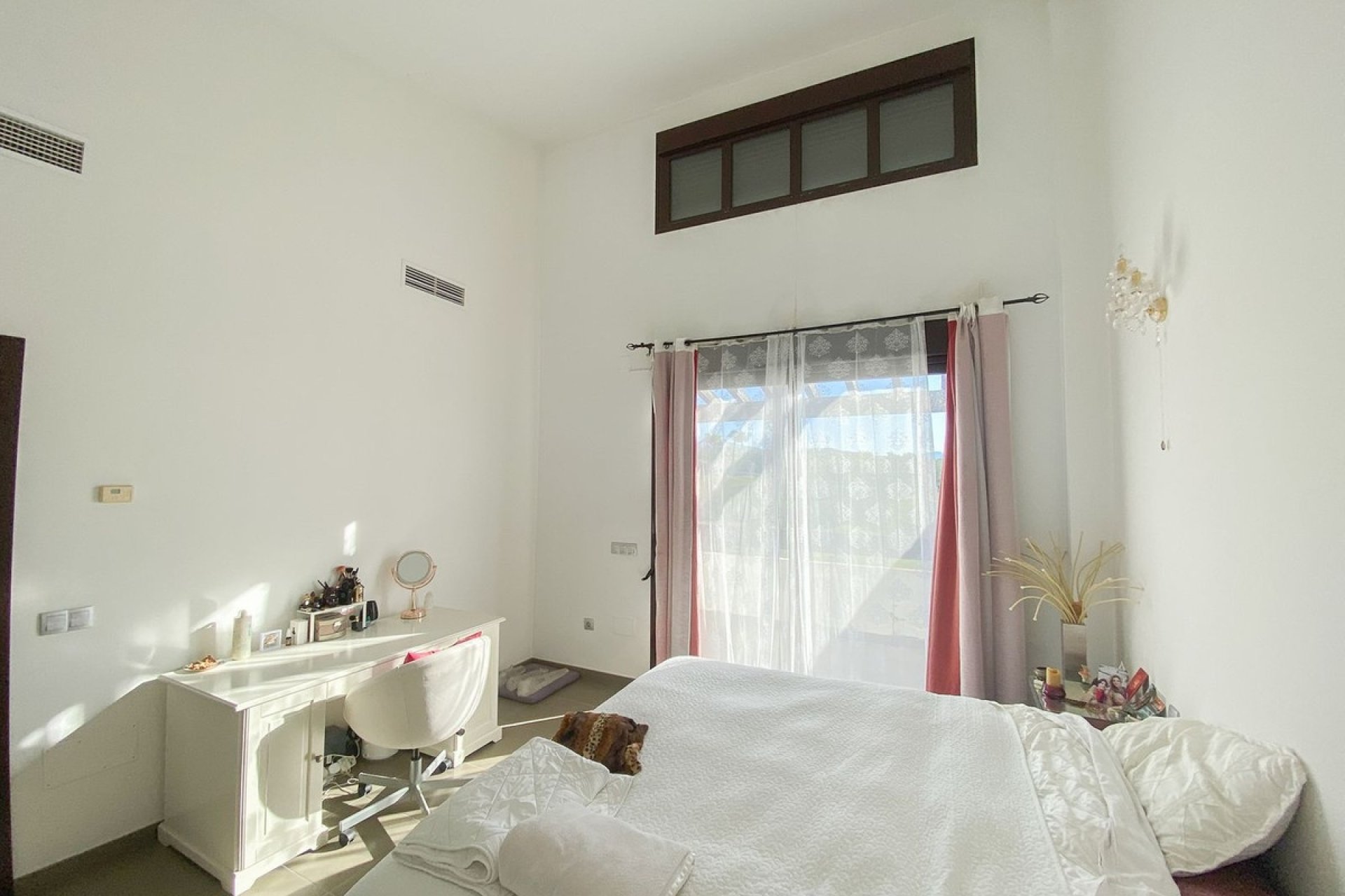 Resale - Villa - Estepona - Valle Romano