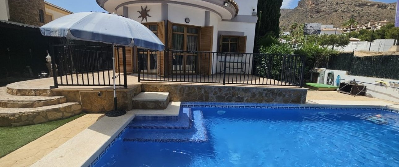Resale - Villa - Finestrat