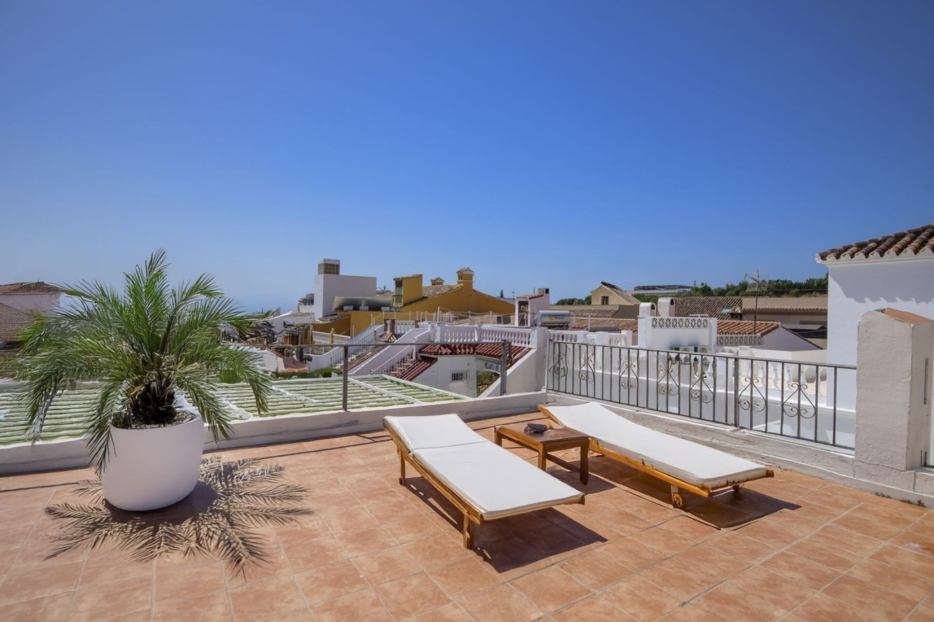 Resale - Villa - Fuengirola - Fuengirola Centro