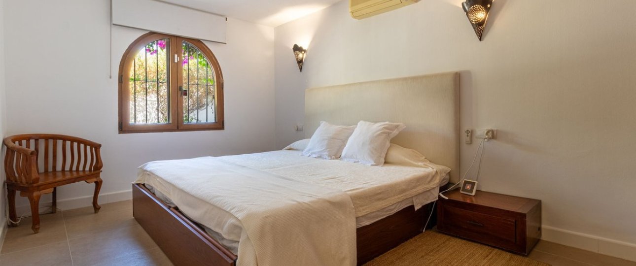 Resale - Villa - Fuengirola - Fuengirola Centro