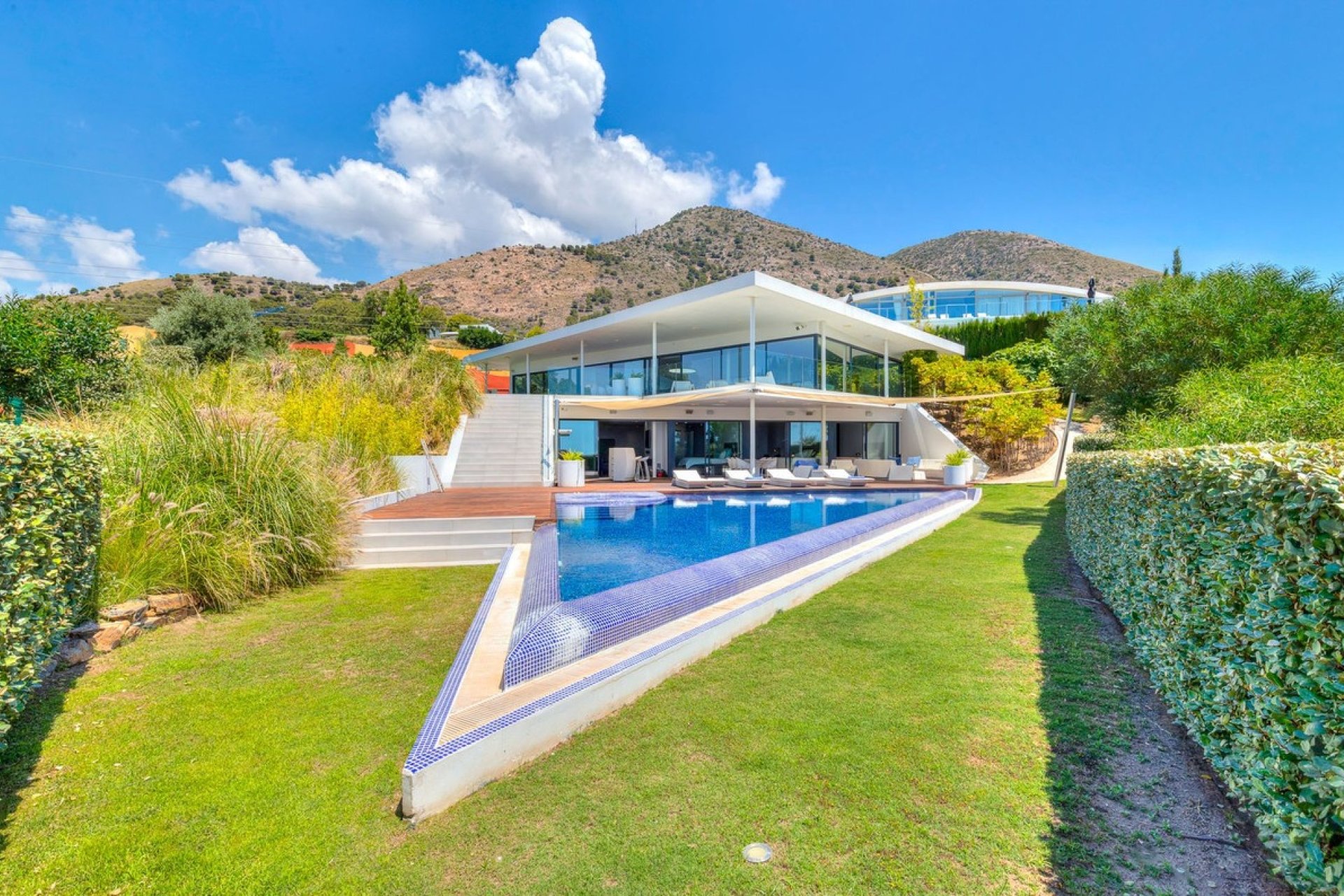 Resale - Villa - Fuengirola - Fuengirola Centro