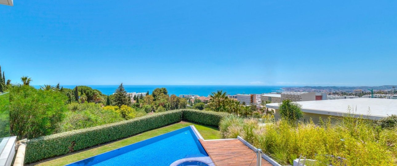Resale - Villa - Fuengirola - Fuengirola Centro