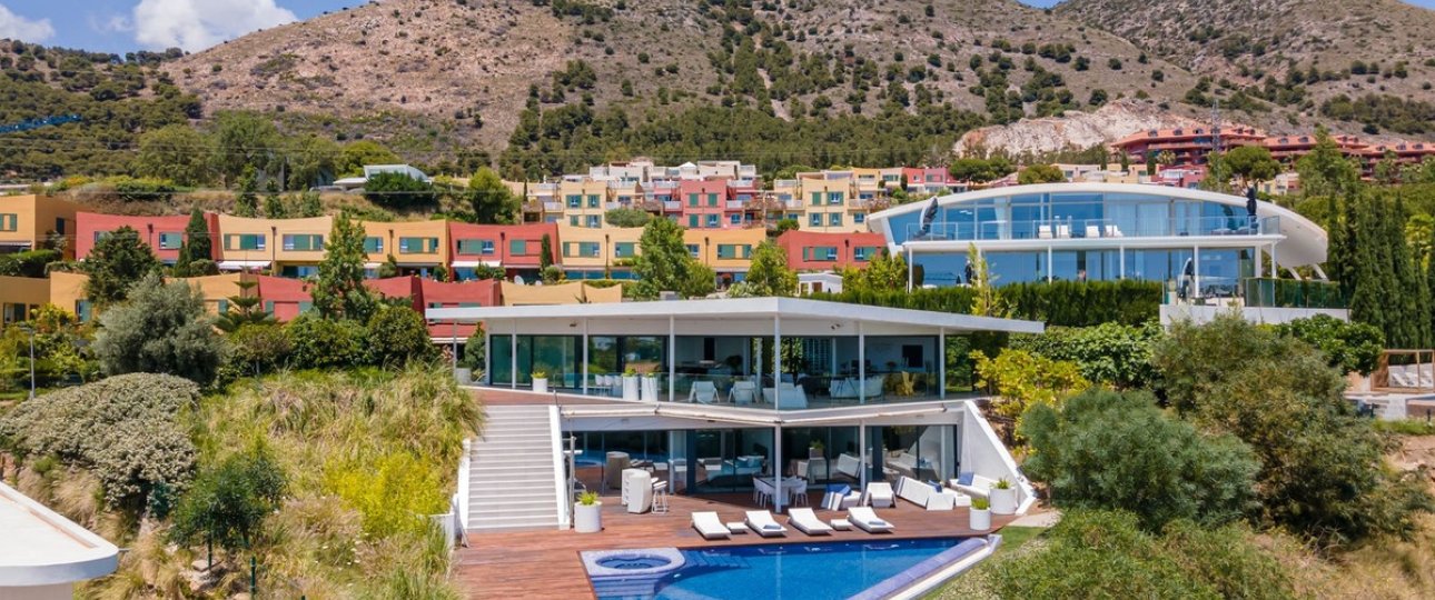 Resale - Villa - Fuengirola - Fuengirola Centro