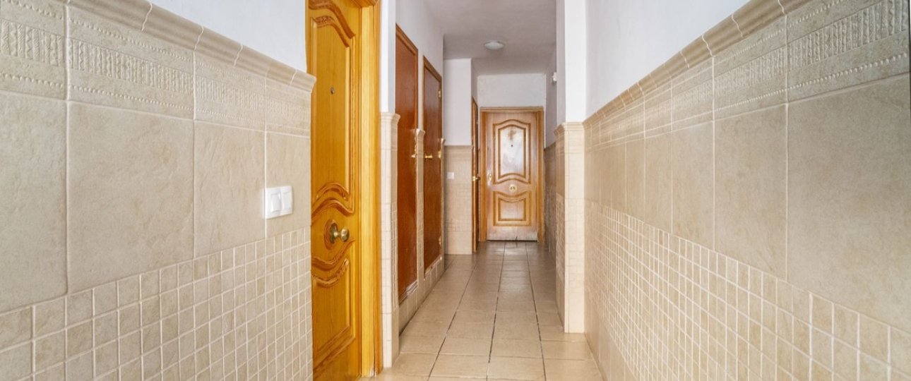 Resale - Villa - Fuengirola - Fuengirola Centro