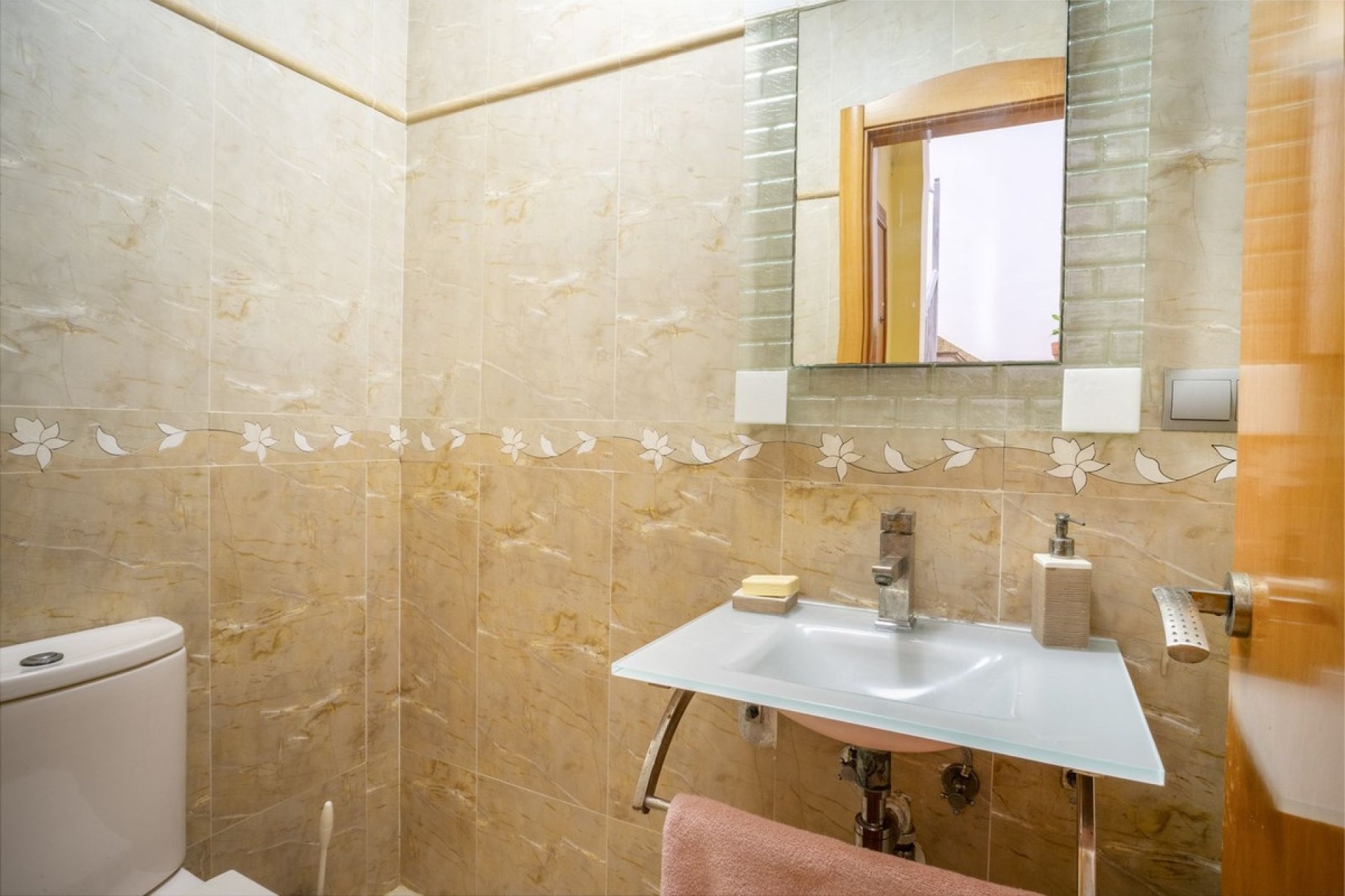 Resale - Villa - Fuengirola - Fuengirola Centro
