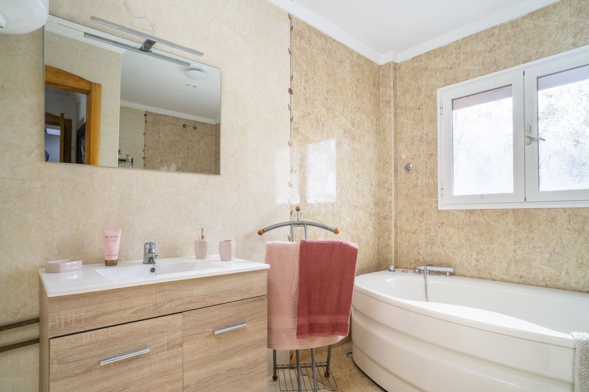 Resale - Villa - Fuengirola - Fuengirola Centro