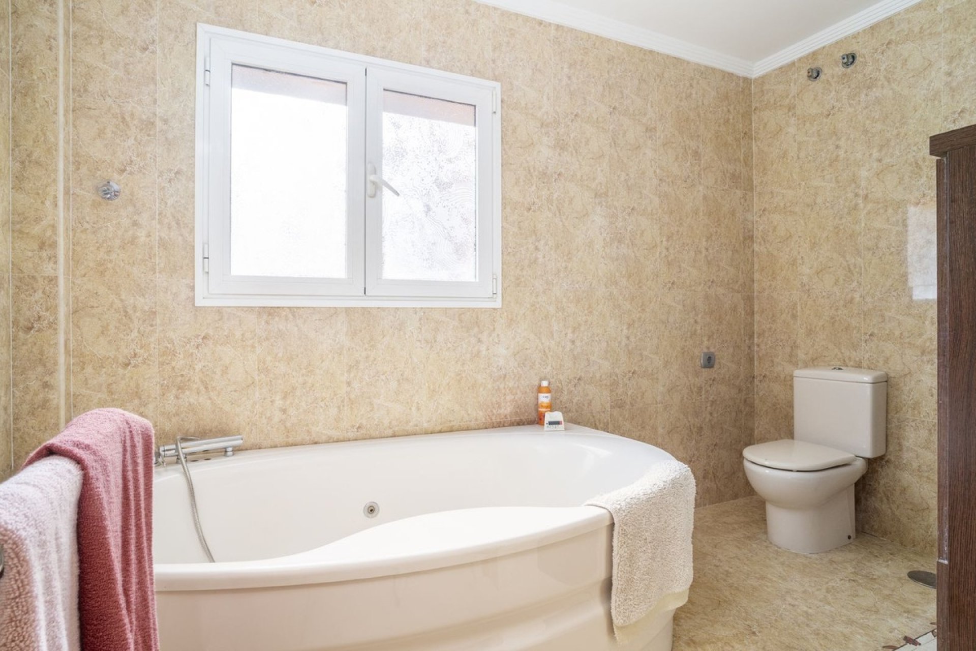 Resale - Villa - Fuengirola - Fuengirola Centro