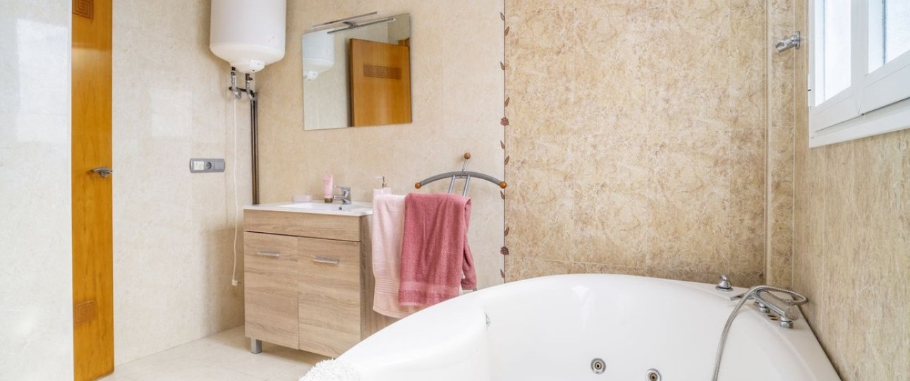 Resale - Villa - Fuengirola - Fuengirola Centro