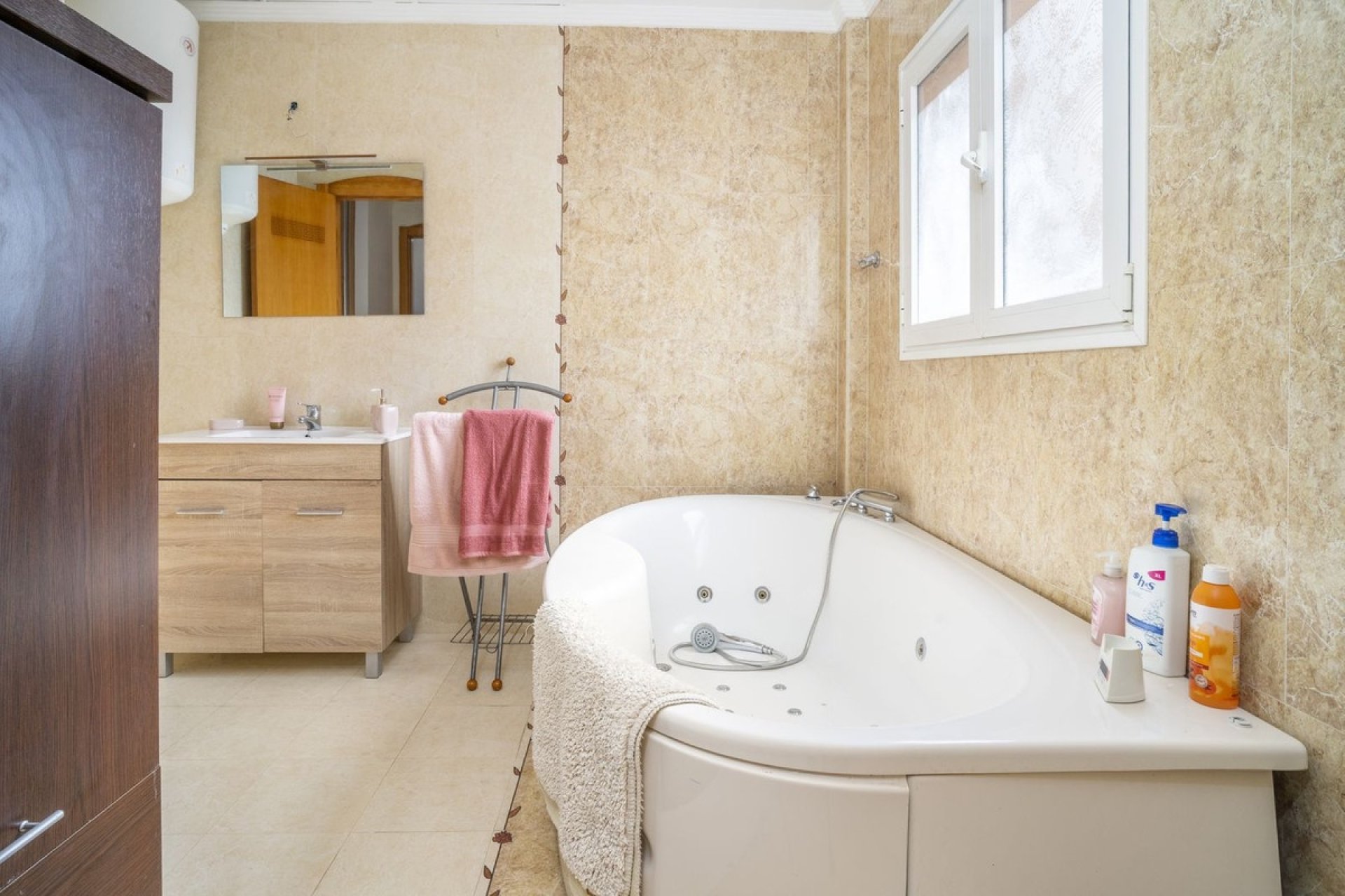 Resale - Villa - Fuengirola - Fuengirola Centro