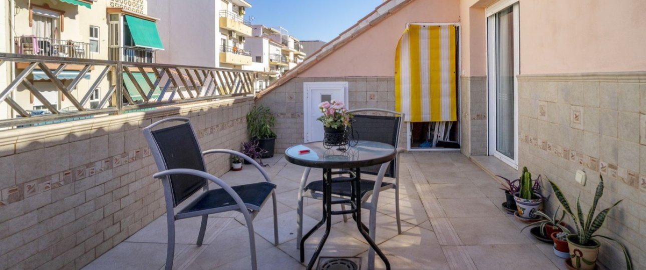 Resale - Villa - Fuengirola - Fuengirola Centro