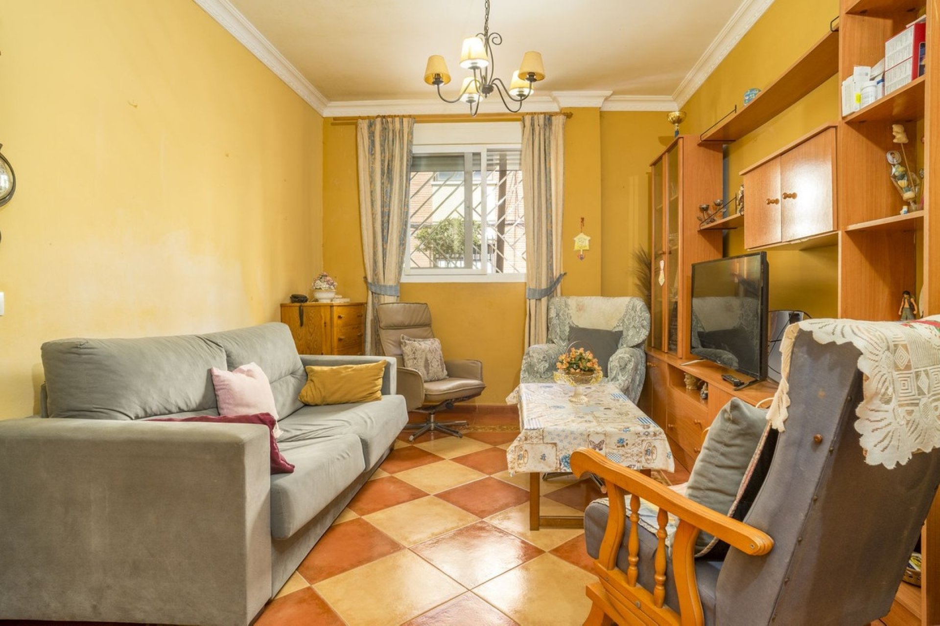 Resale - Villa - Fuengirola - Fuengirola Centro