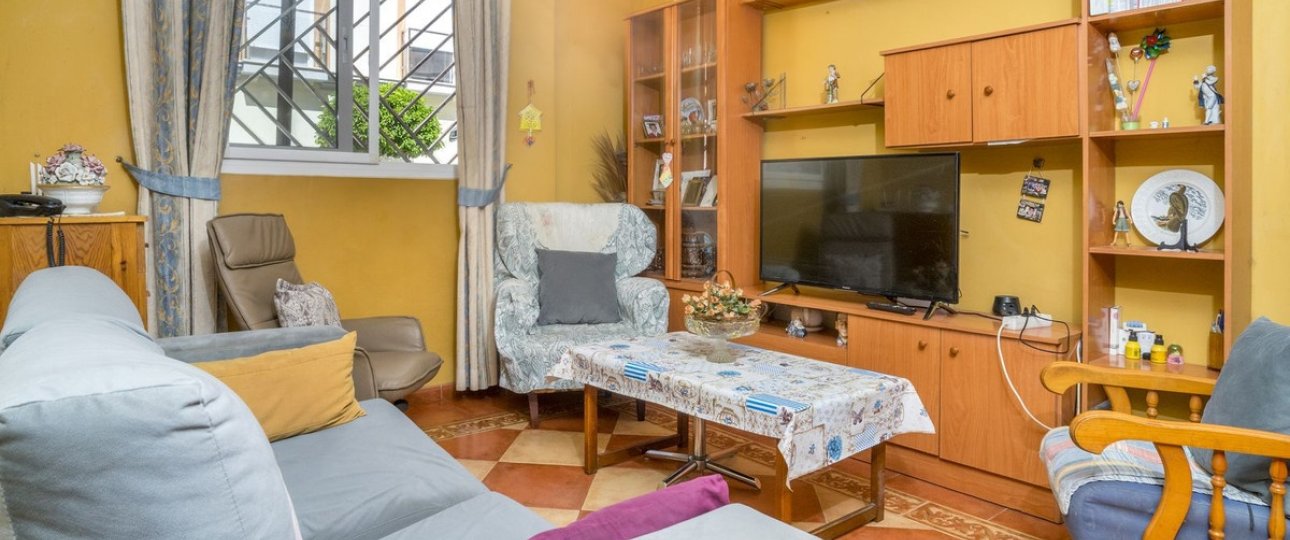 Resale - Villa - Fuengirola - Fuengirola Centro