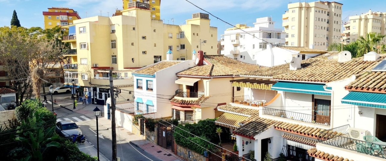 Resale - Villa - Fuengirola - Fuengirola Centro