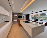 Resale - Villa - Fuengirola - Higueron