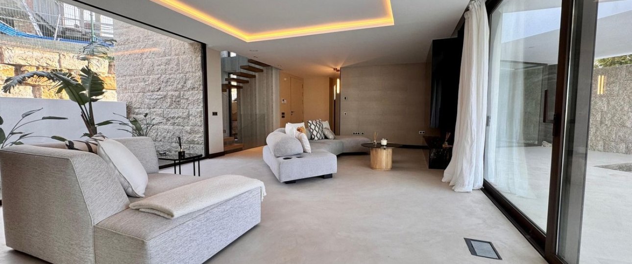 Resale - Villa - Fuengirola - Higueron