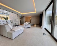 Resale - Villa - Fuengirola - Higueron