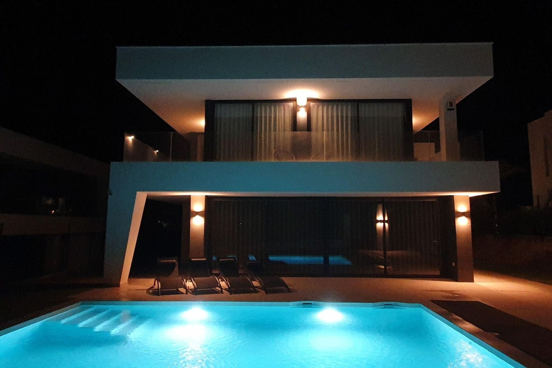 Resale - Villa - Manilva - La Duquesa