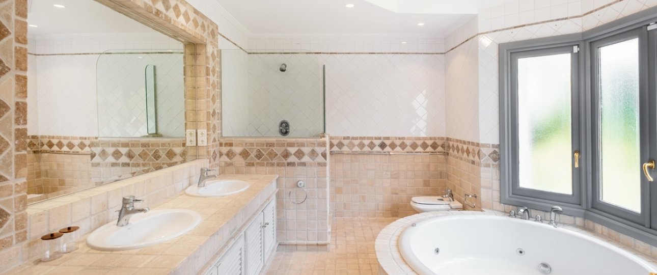 Resale - Villa - Marbella - Aloha
