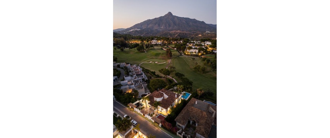 Resale - Villa - Marbella - Aloha
