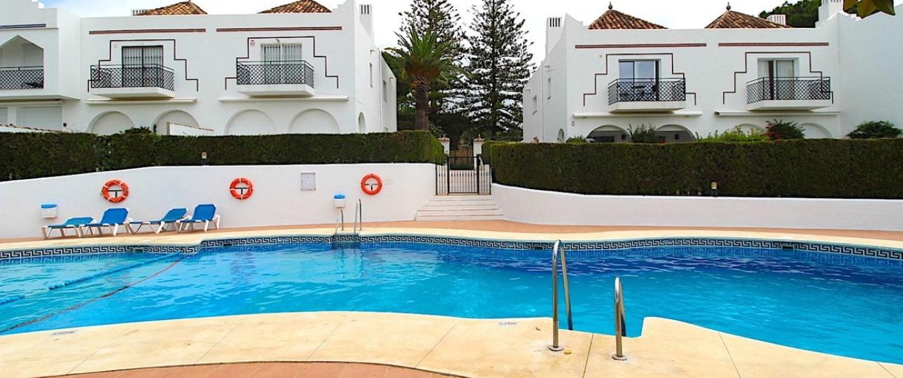 Resale - Villa - Marbella - Aloha
