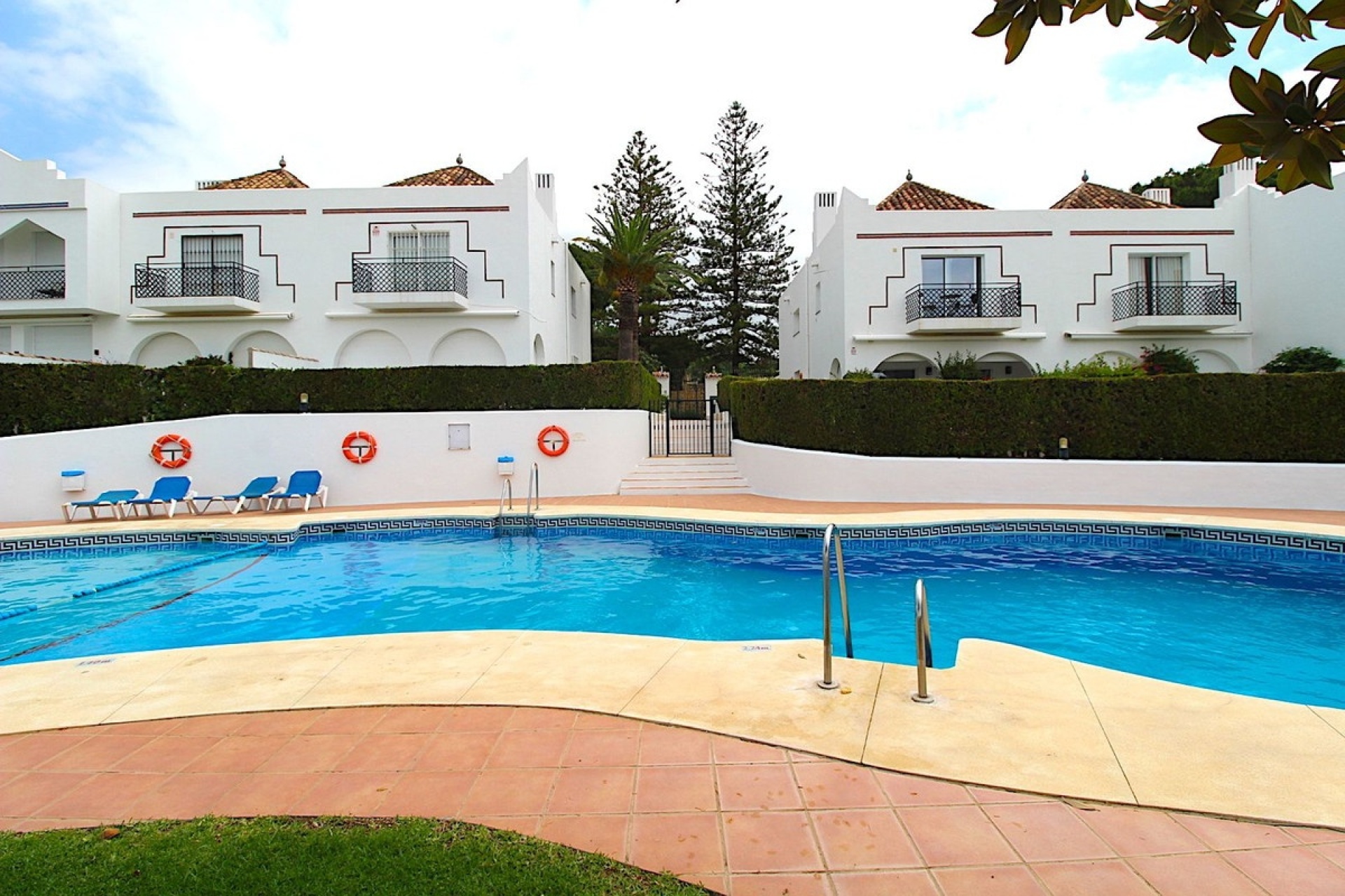 Resale - Villa - Marbella - Aloha