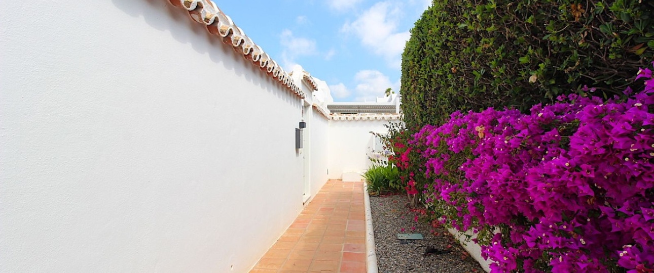 Resale - Villa - Marbella - Aloha