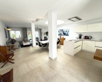 Resale - Villa - Marbella - Aloha