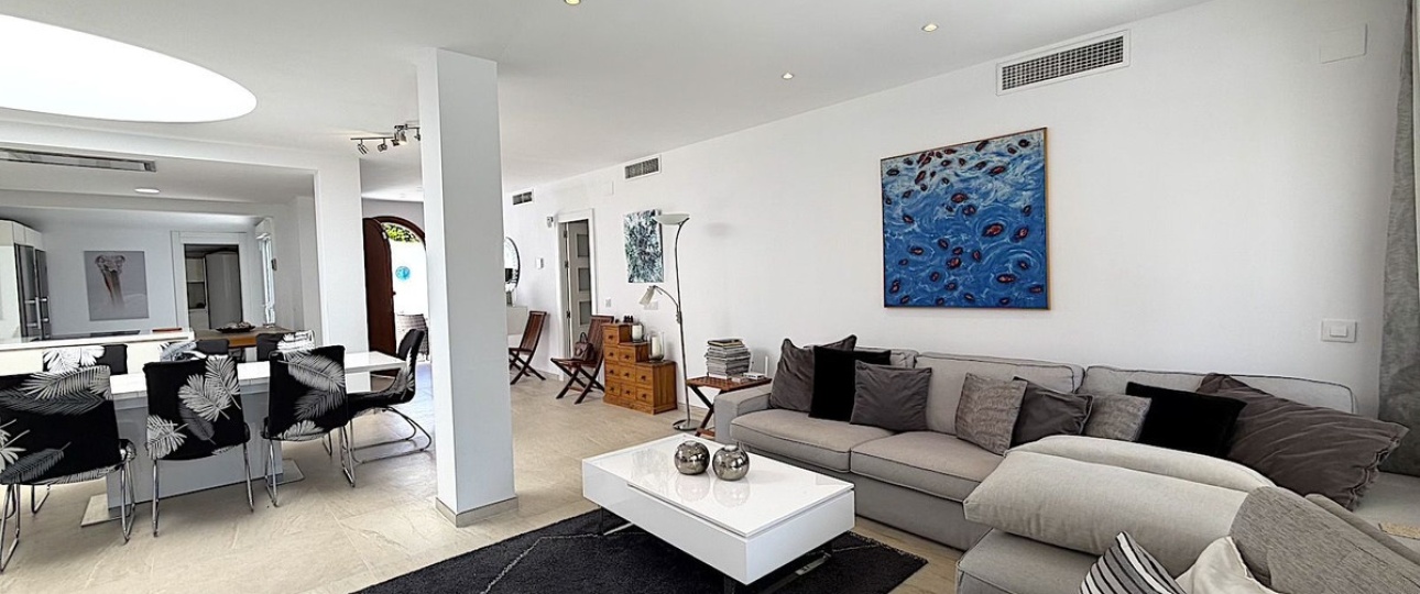 Resale - Villa - Marbella - Aloha