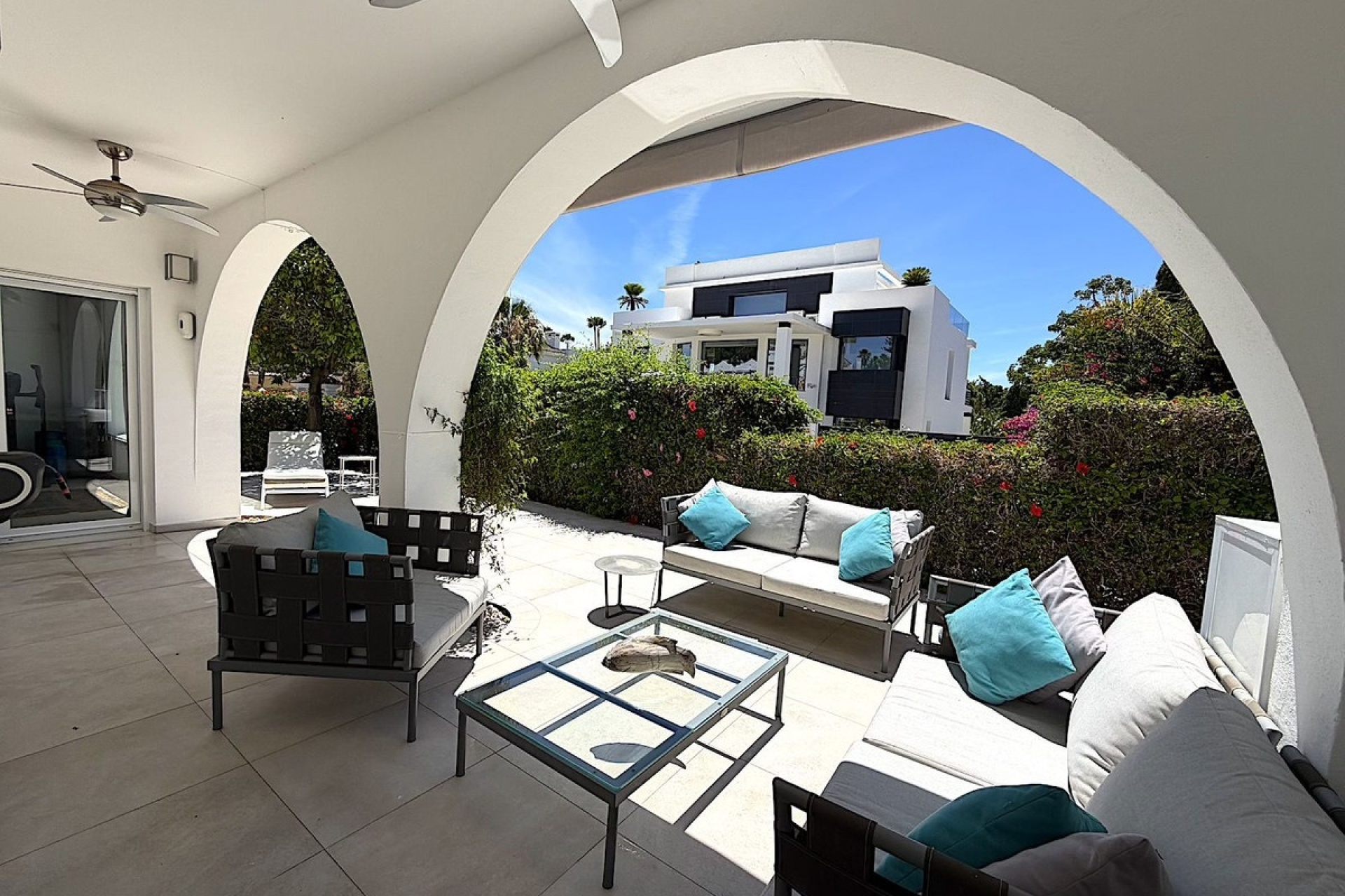 Resale - Villa - Marbella - Aloha
