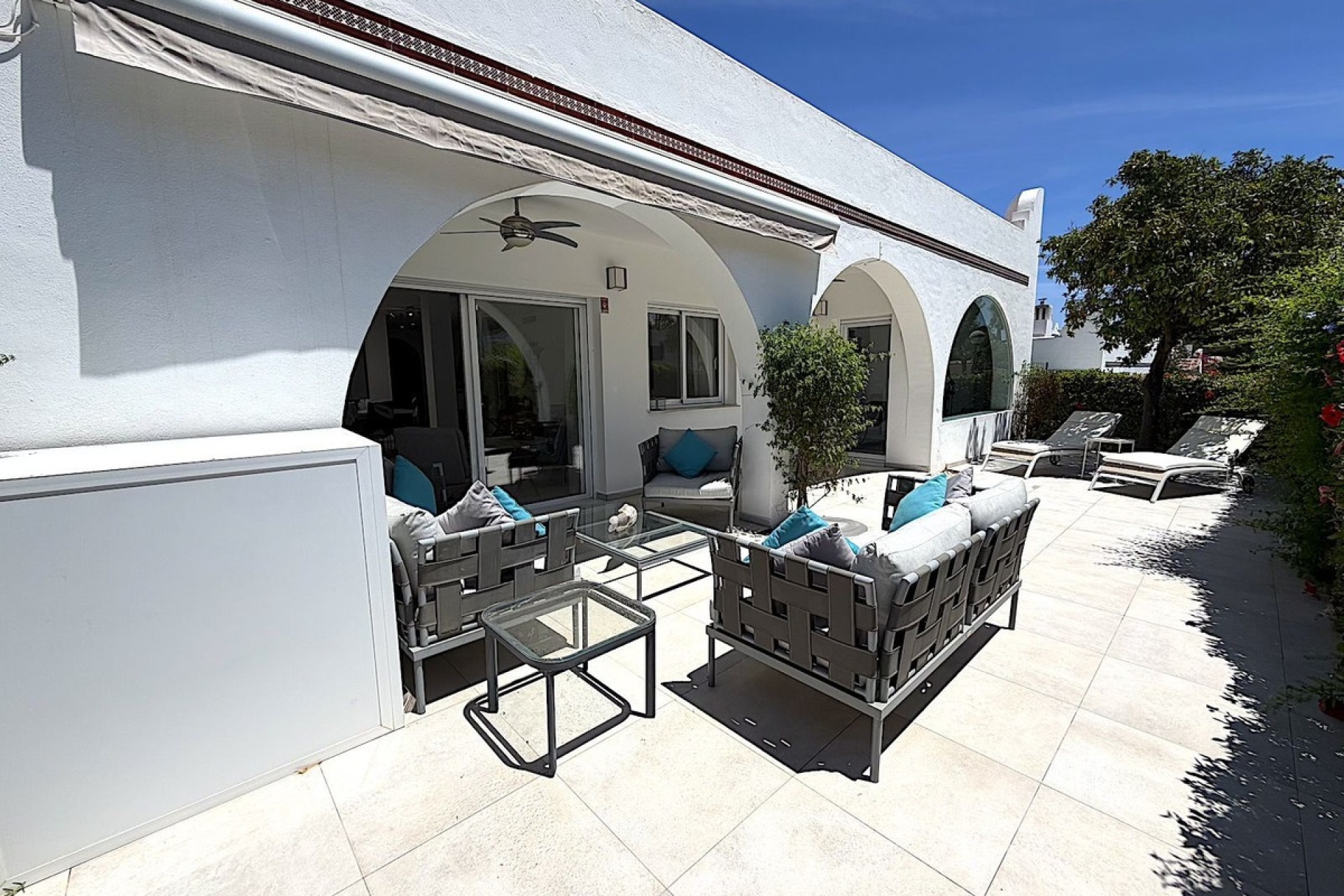 Resale - Villa - Marbella - Aloha