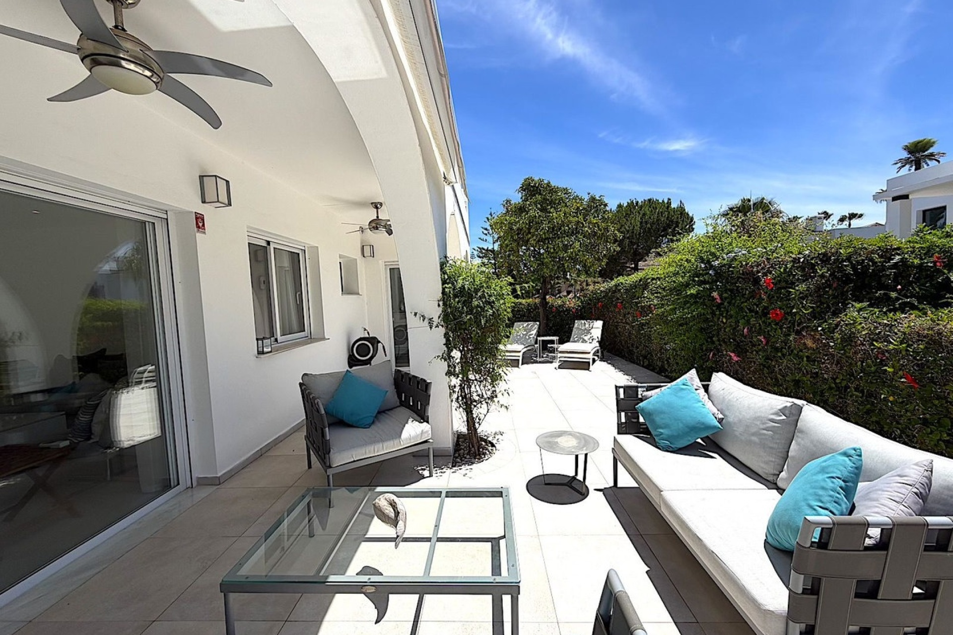 Resale - Villa - Marbella - Aloha