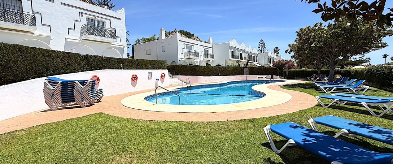 Resale - Villa - Marbella - Aloha