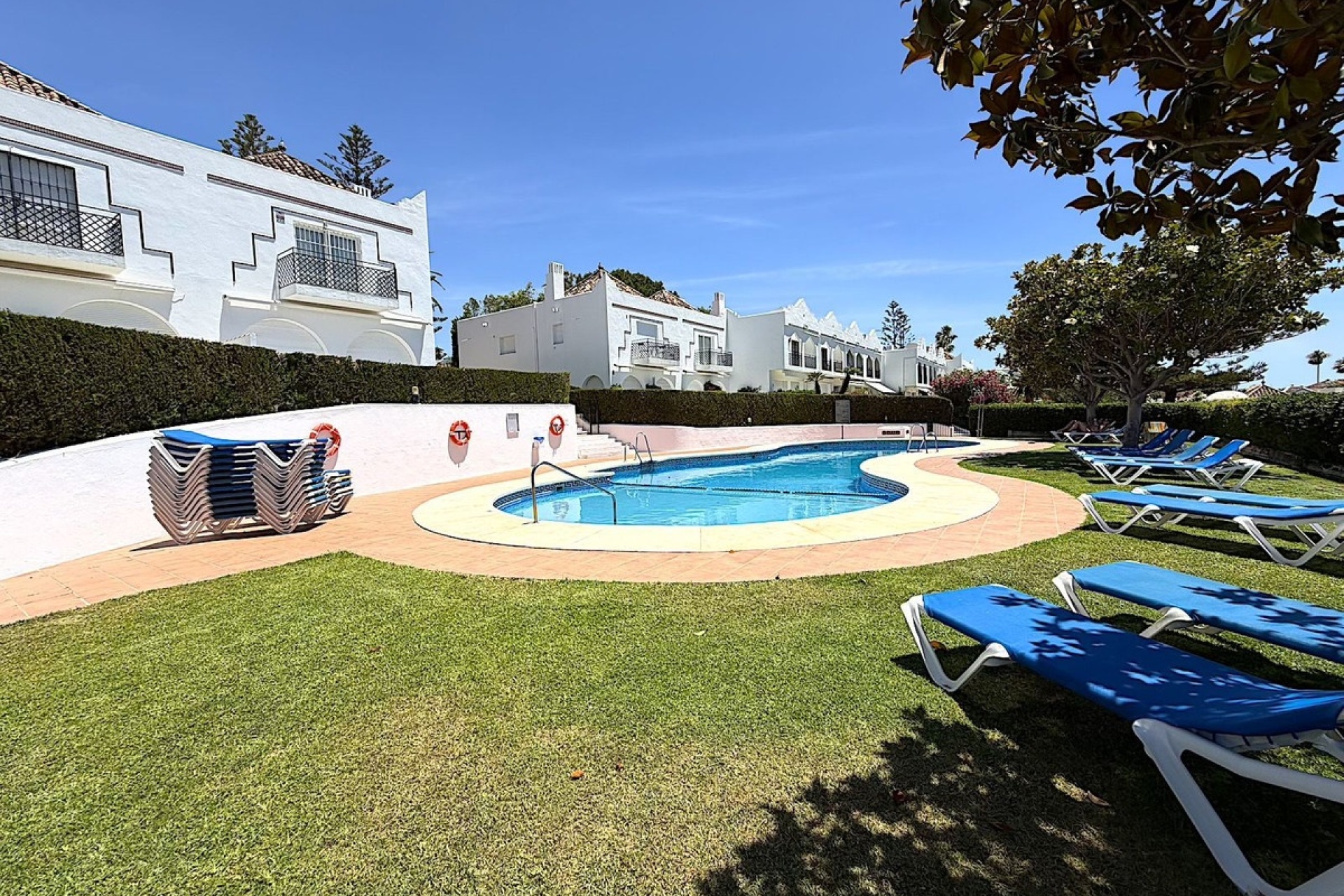Resale - Villa - Marbella - Aloha