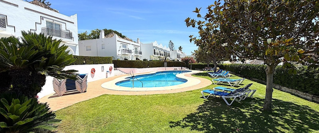 Resale - Villa - Marbella - Aloha