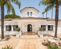 Resale - Villa - Marbella - Aloha