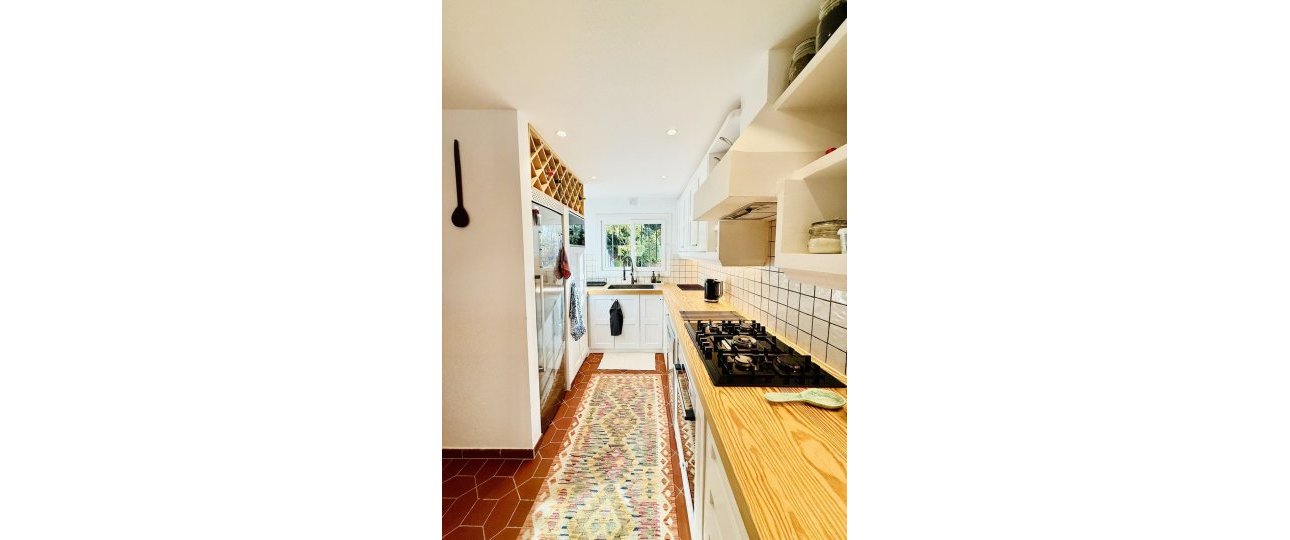 Resale - Villa - Marbella - Altos de los Monteros