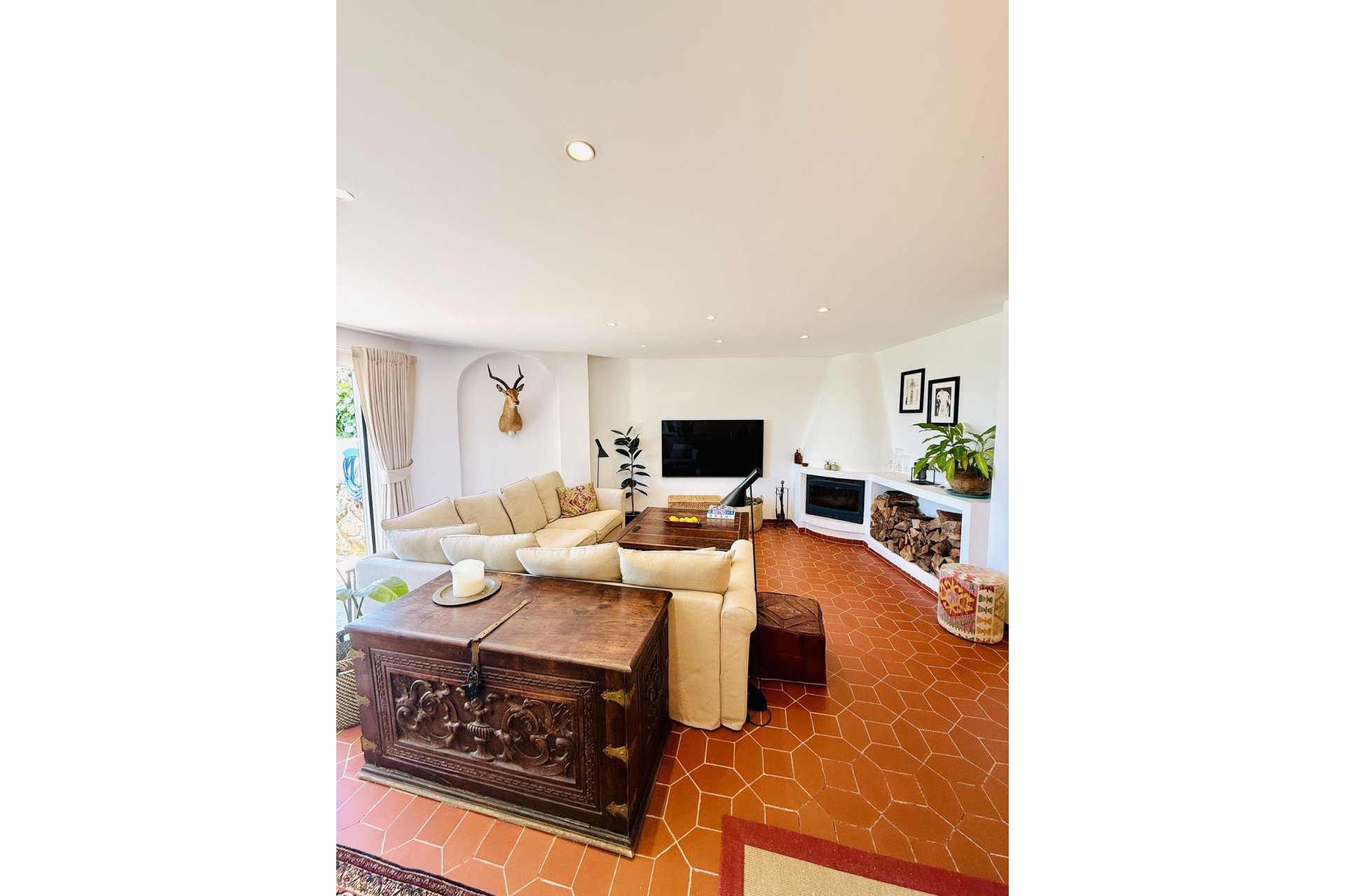 Resale - Villa - Marbella - Altos de los Monteros