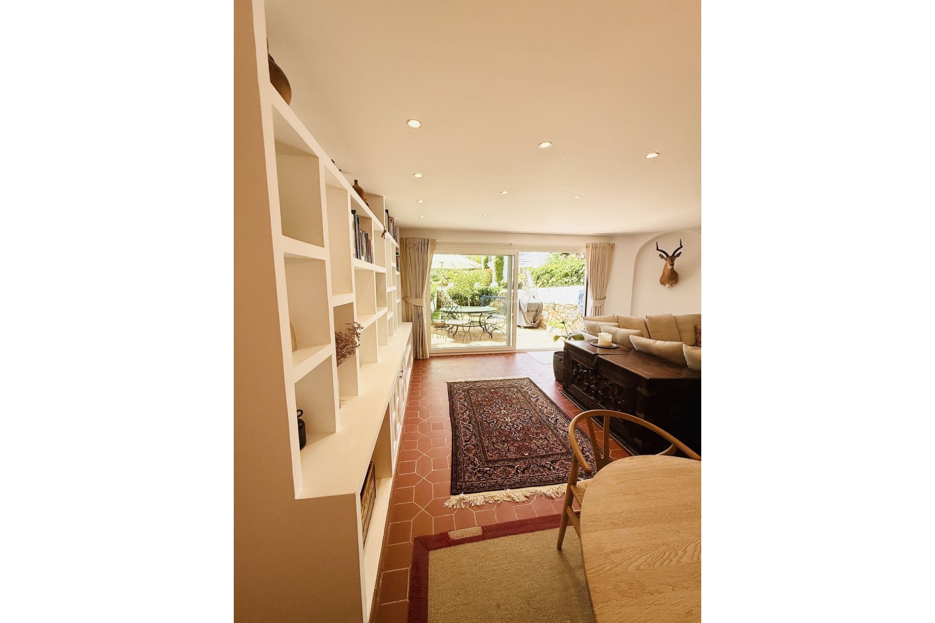 Resale - Villa - Marbella - Altos de los Monteros