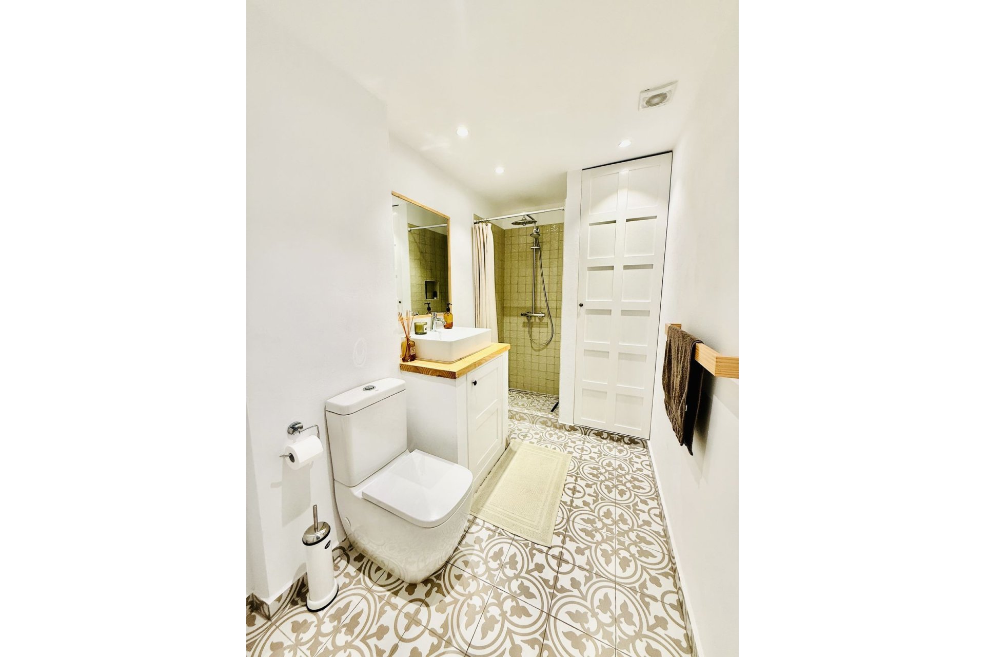 Resale - Villa - Marbella - Altos de los Monteros